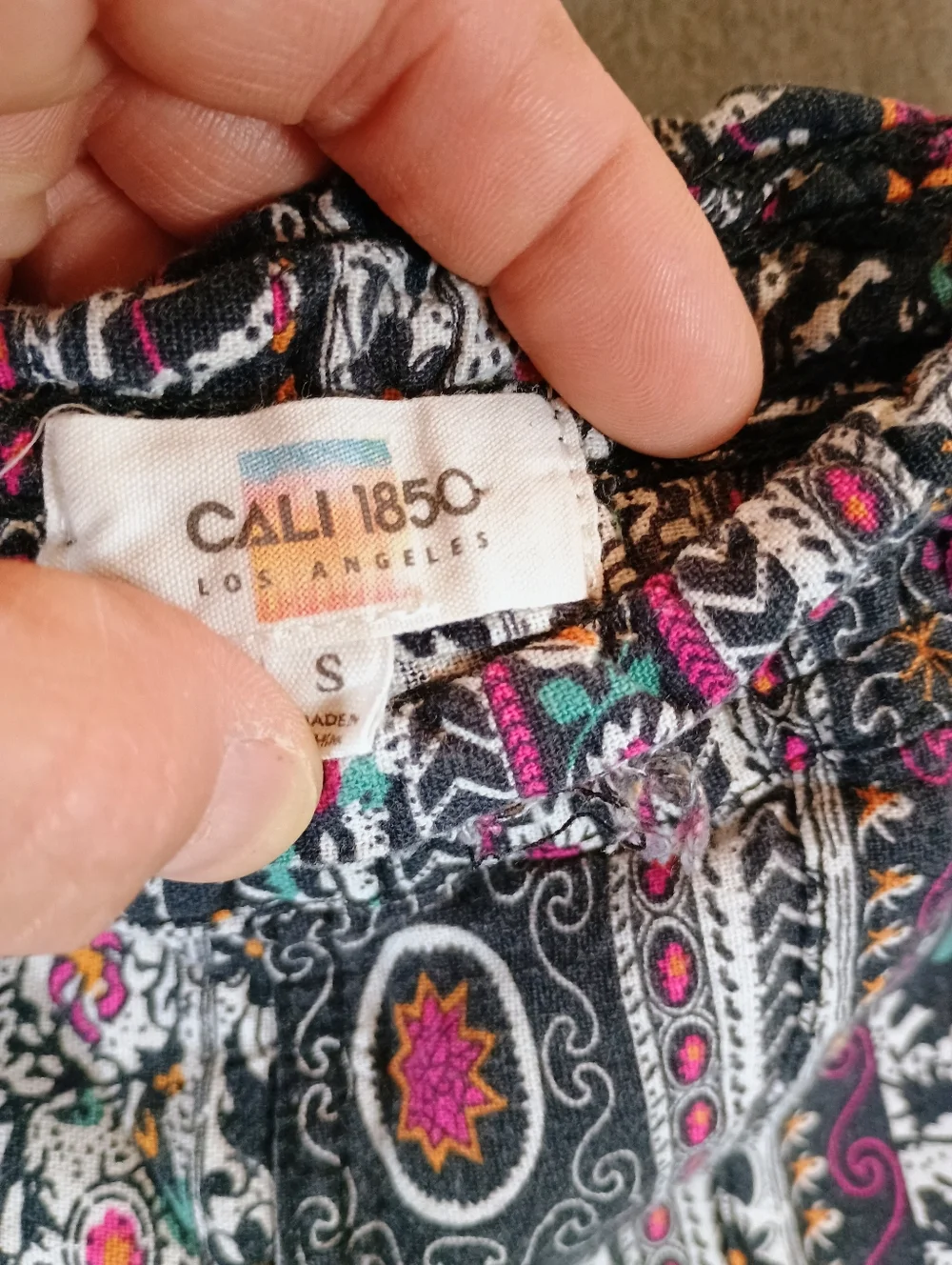 Cali 1850 Floral High Waist Women's Shorts Size Small - Picture 3 of 10
